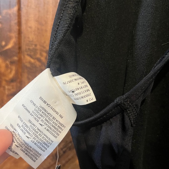 Speedo Womens Swimsuit One Piece Team Black Size 6/32 Training NEW - Picture 9 of 9